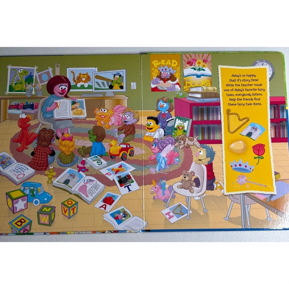 Sesame Street First Look and Find Let's Go to‎ School Elmo Board Book Toddlers